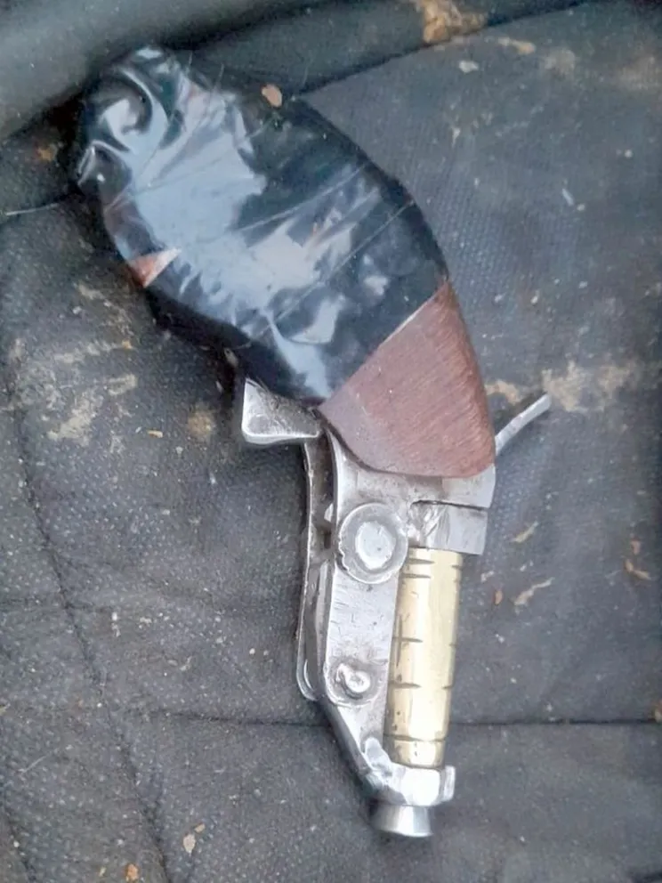Trelew: Gendarmería detuvo a un motociclista al descubrirle en la mochila una “tumbera”   