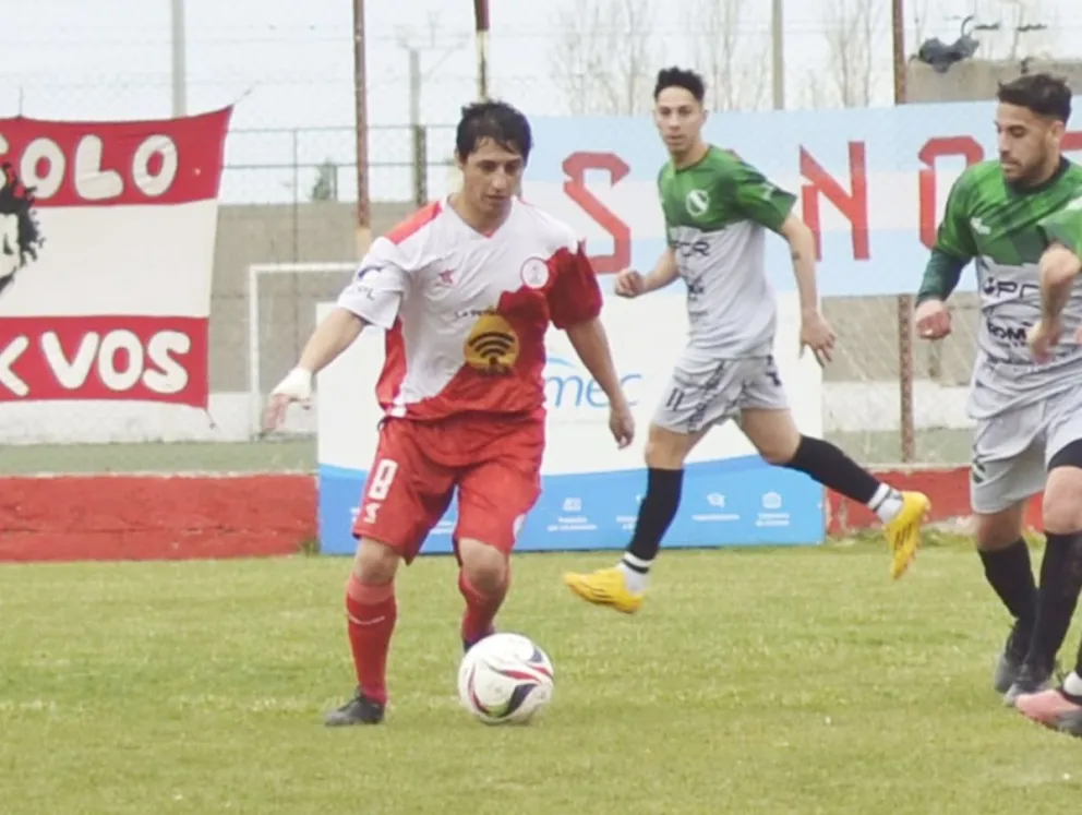 Huracán festejó y sufrió en el duelo de escoltas