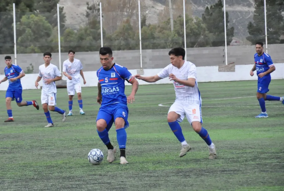 USMA y Saavedra terminaron en empate y molestos con el arbitraje