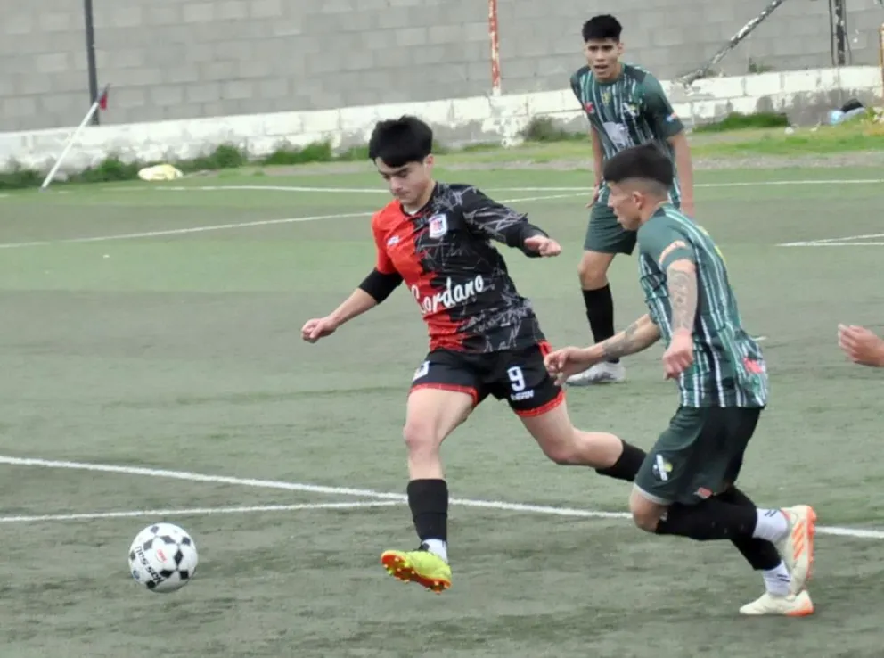 Dos “picotazos” del Aguilucho en tiempo agregado