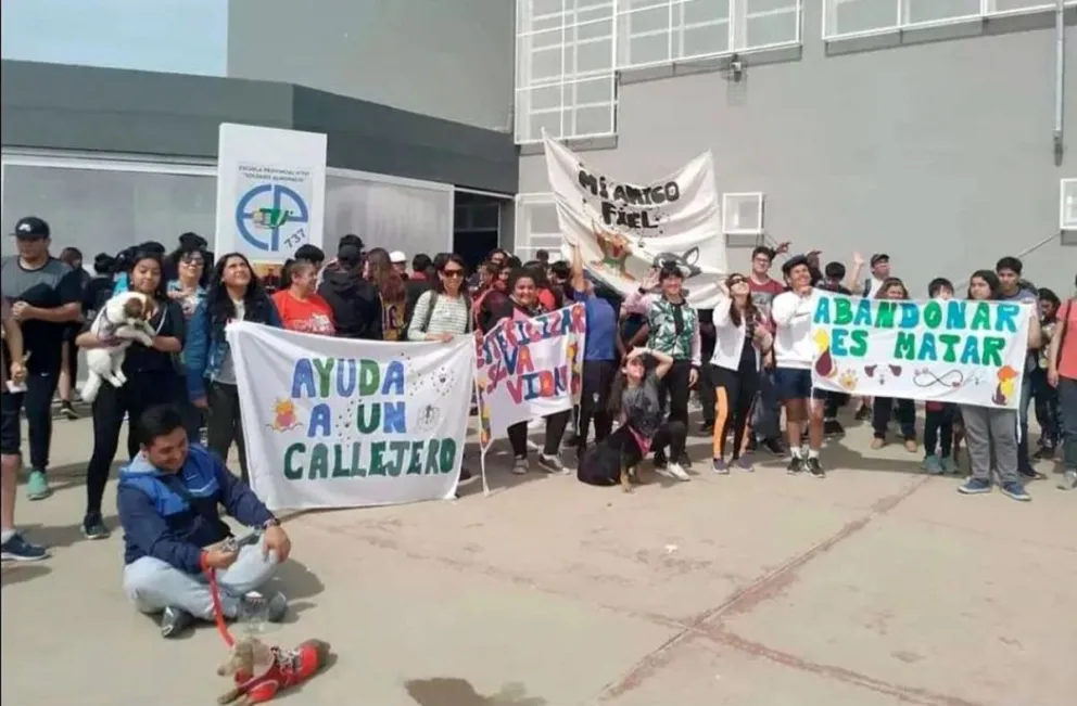 “Mi amigo fiel” estuvo presente en EDUCO difundiendo la importancia del cuidado responsable de mascotas