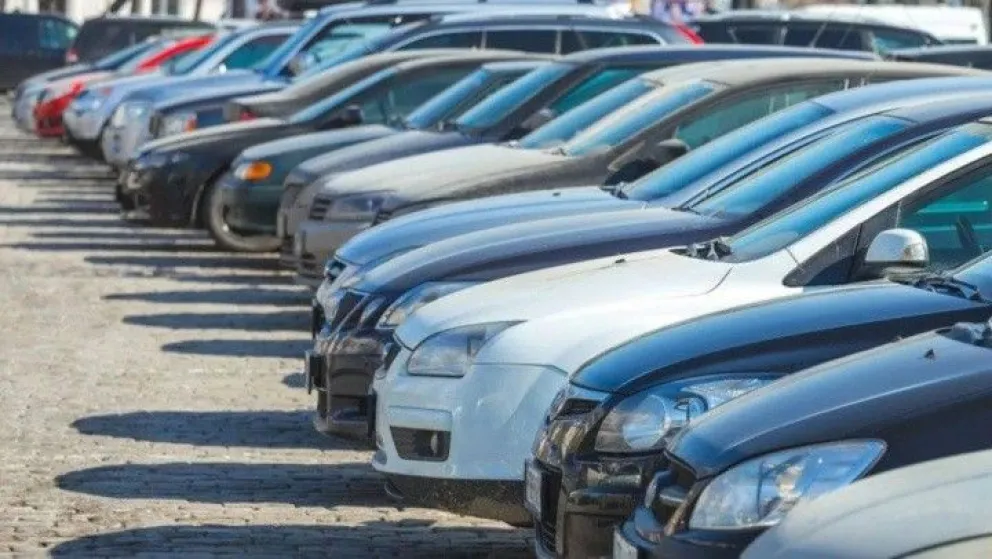 Eliminan el libre deuda para transferir autos usados