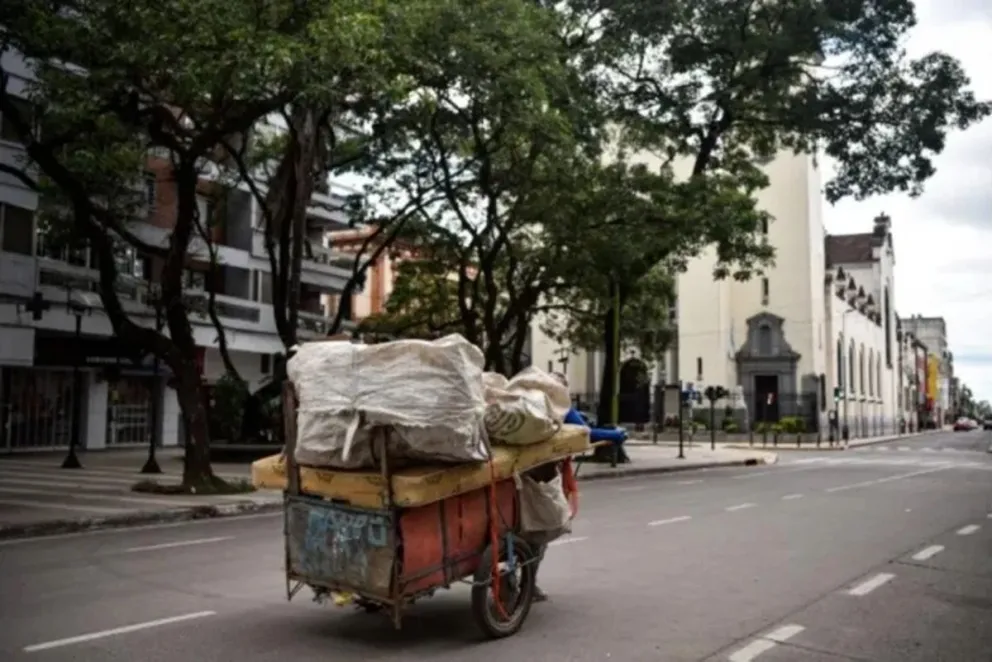 La pobreza trepó al 52% en el primer semestre, según datos de la UCA