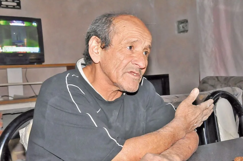 Jugó en Huracán de los 70, es plomero gasista y víctima  de cinco robos: “Los ladrones se florean por el barrio”