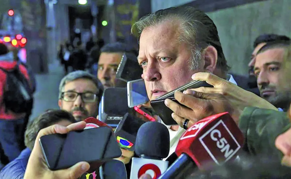 Pilotos de Aerolíneas Argentinas paran hoy y se prevén cancelaciones de vuelos