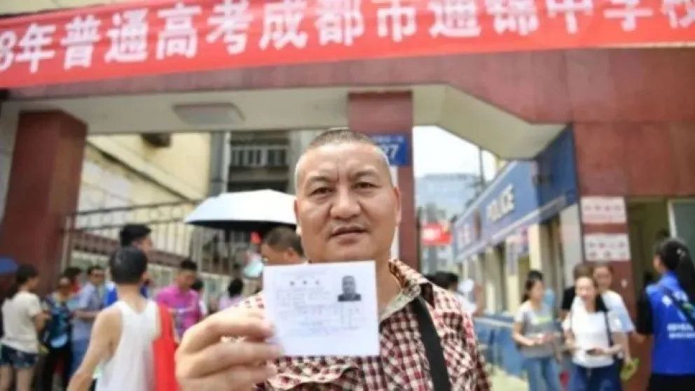 Persevera y triunfarás: Liang Shi desaprobó 27 veces el examen de ingreso a la Universidad y hoy gana millones
