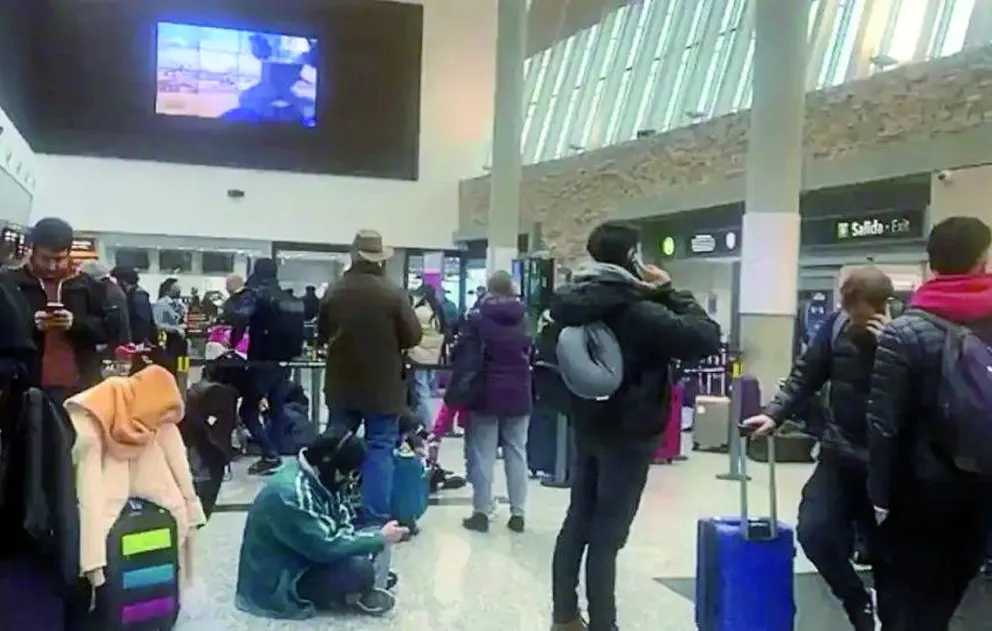 El paro de pilotos de Aerolíneas Argentinas afectó a medio millar de pasajeros de Comodoro