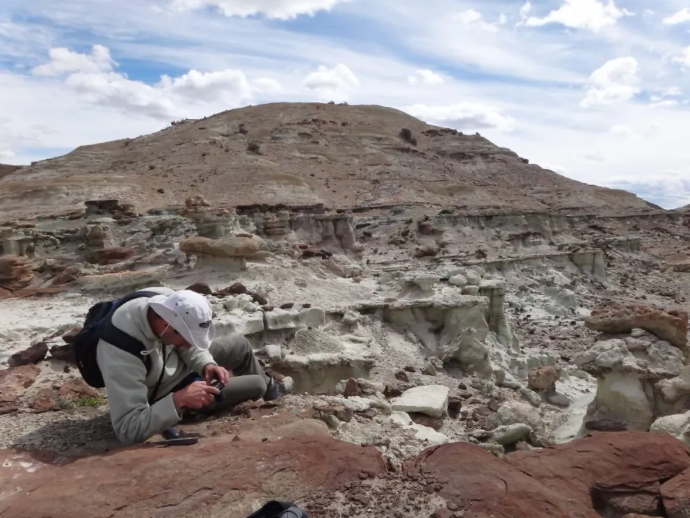 Investigadores de la UNPSJB-IIDEPyS, descubren más de 7000 ríos “fosilizados” en Chubut.