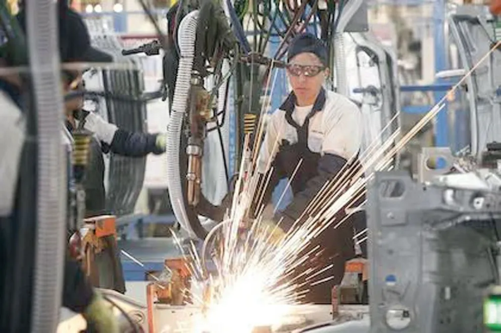 Por noveno mes consecutivo la industria continúa con niveles de contracción