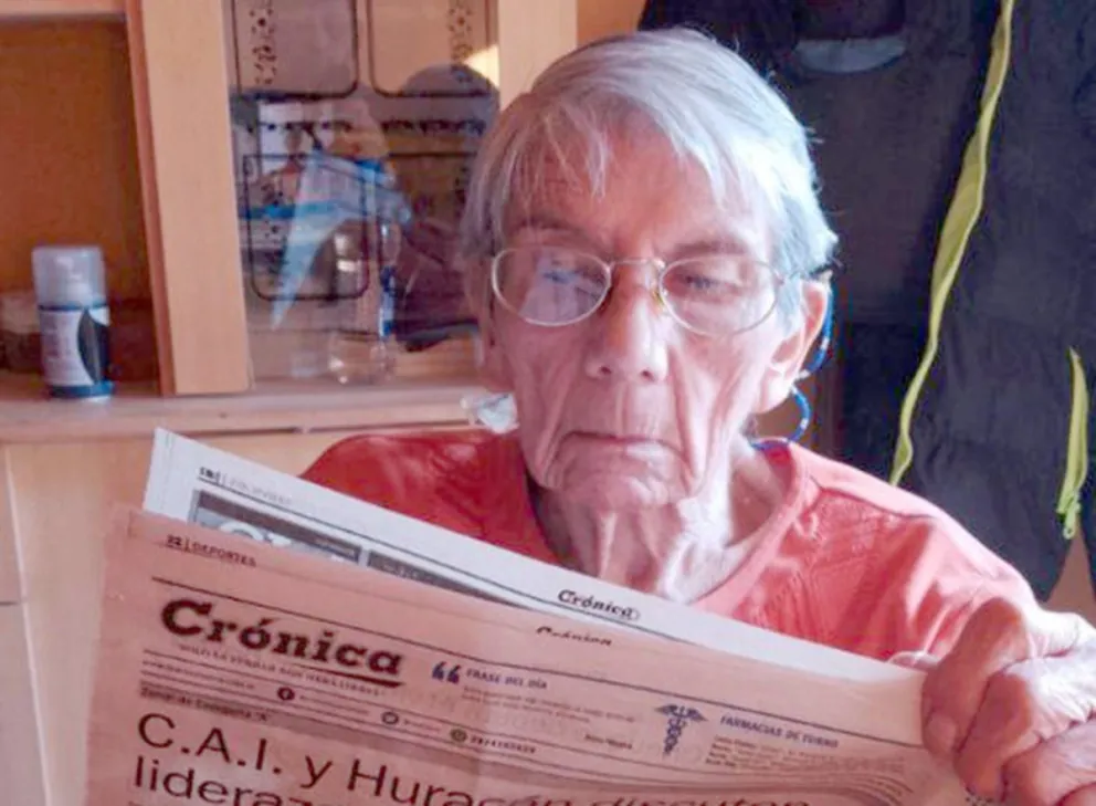 Marta González, una de las gestoras del monumento  comodorense del Día de la Madre, cumplió 97 años