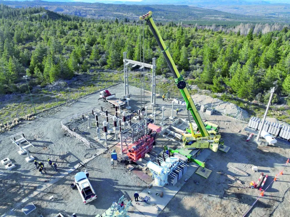 Provincia avanza con obras fundamentales para la ampliación y estabilización del sistema eléctrico en la Comarca Andina