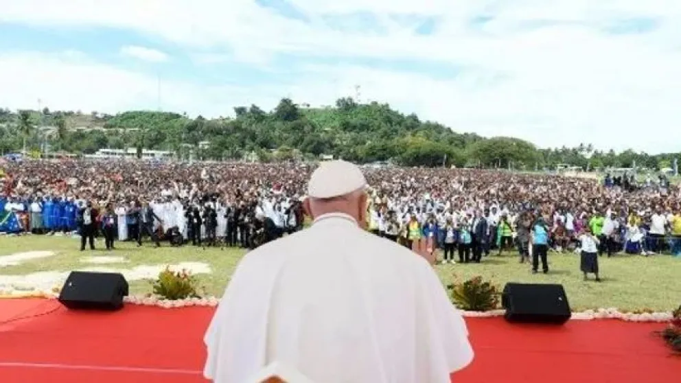 El Papa ya llegó a Timor Oriental: "El amor es más fuerte que todo y puede sanar al mundo", afirmó