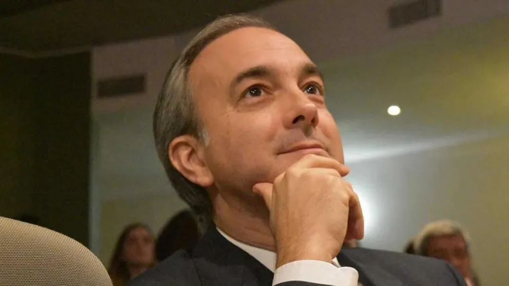 El Secretario de Educación de la Nación celebró que los chicos se retiren antes de un acto para que no se desmayen de hambre