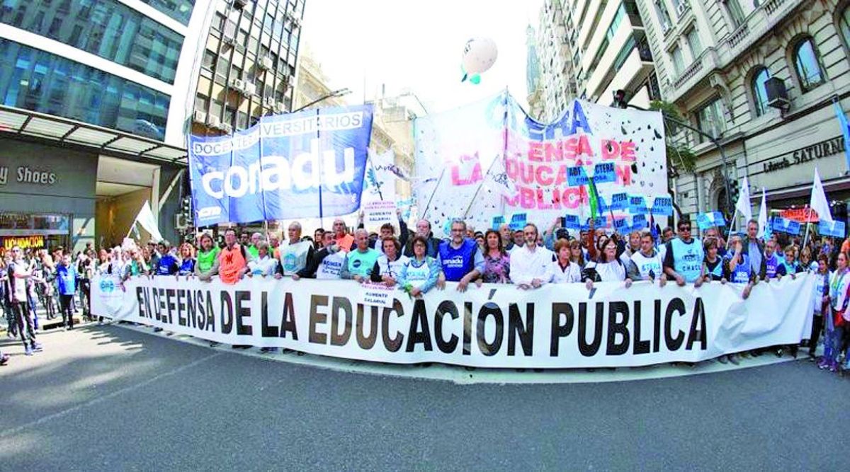 Al inicio del ciclo académico: nuevo paro universitario en Argentina en reclamo por salarios y financiamiento