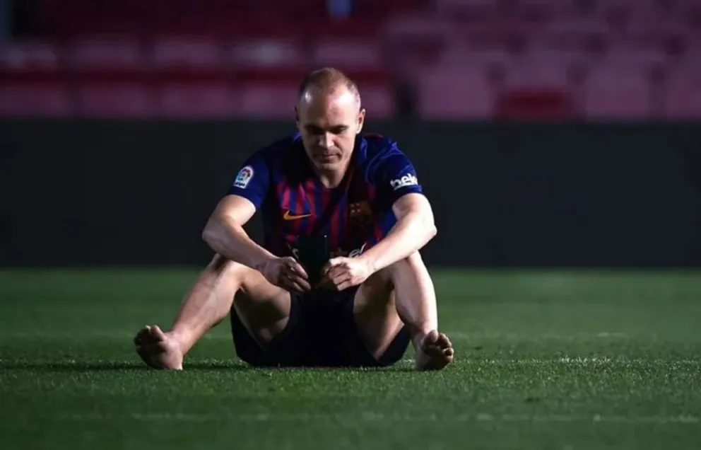 Llora Messi: Andrés Iniesta anunciará su retiro del fútbol