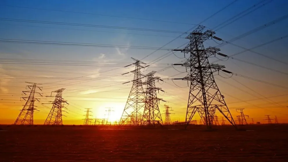 Tarifazos de luz y gas: el presupuesto 2025 trae malas noticias para los usuarios medios y bajos