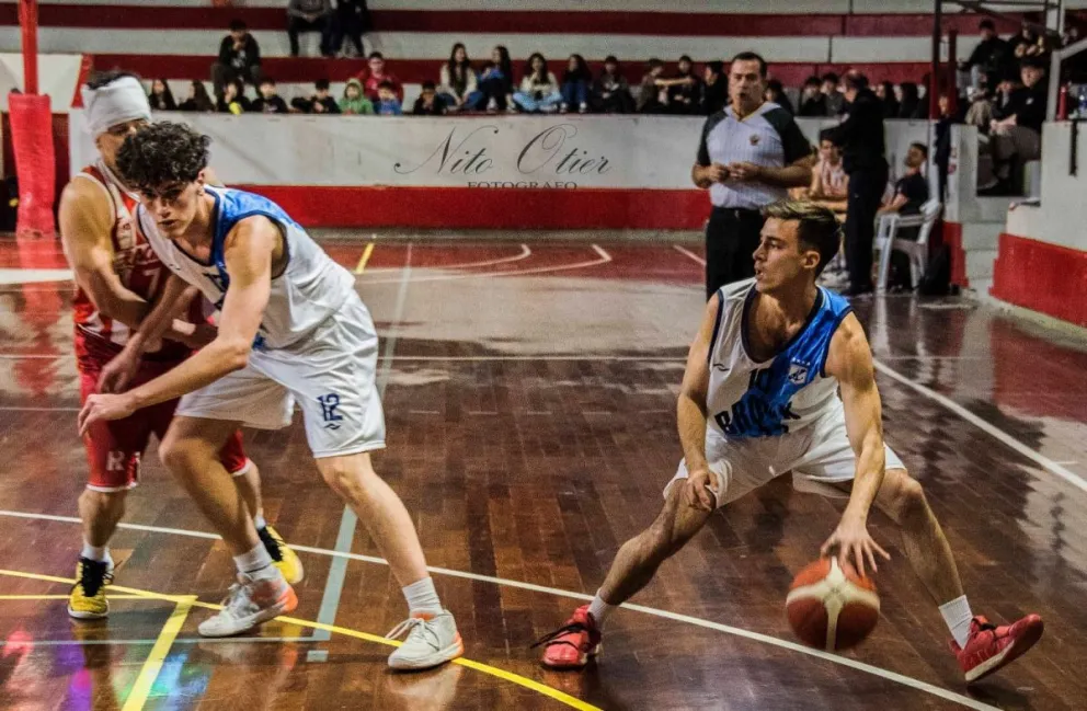 Brown vendrá para el debut de Federación y Náutico