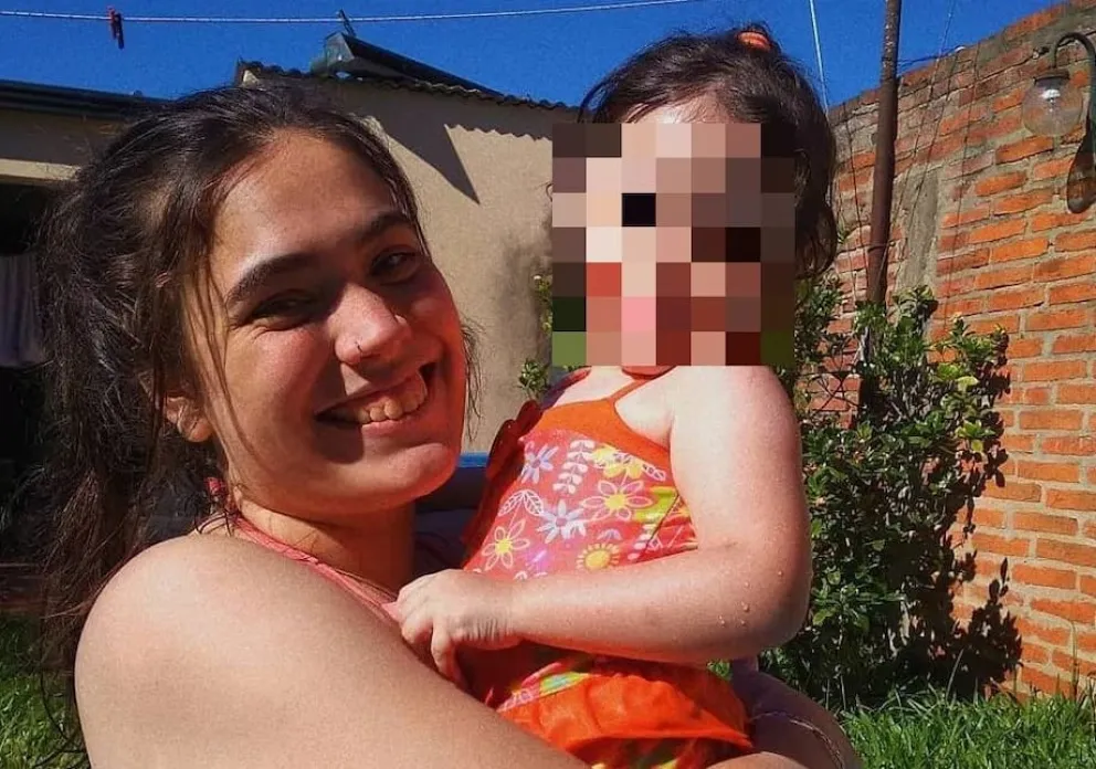 Por la tarde, su hija sonrió para una foto y esa noche se quitó la vida: hoy lucha para concientizar sobre el suicidio
