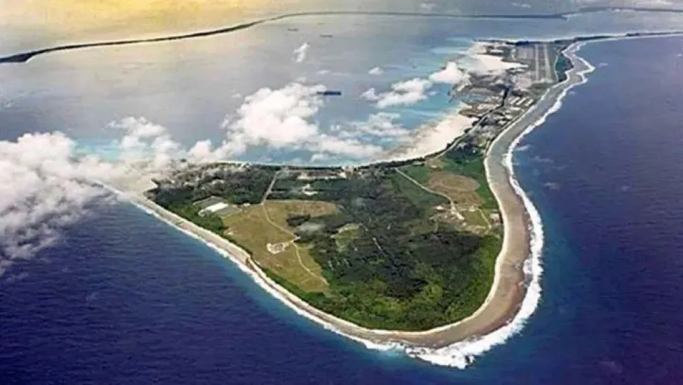 Los ingleses le devuelven 55 islas a un país de África: ¿Un antecedente para las Malvinas?
