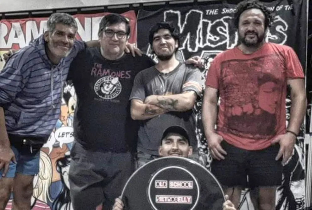 La banda de rock comodorense “Efecto Mandela” presenta su primer álbum