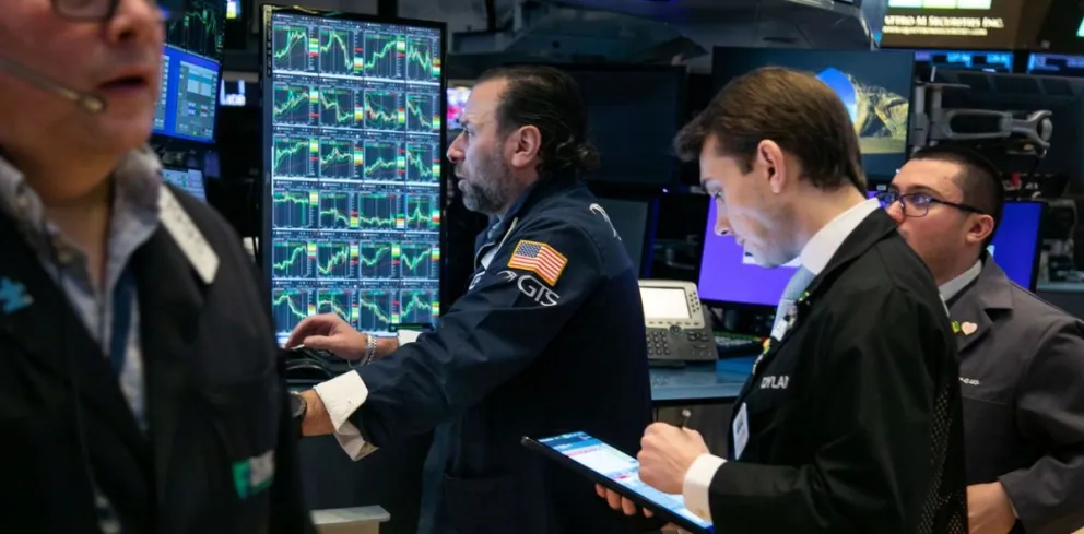 Fuerte suba de acciones argentinas en Wall Street y baja del riesgo país