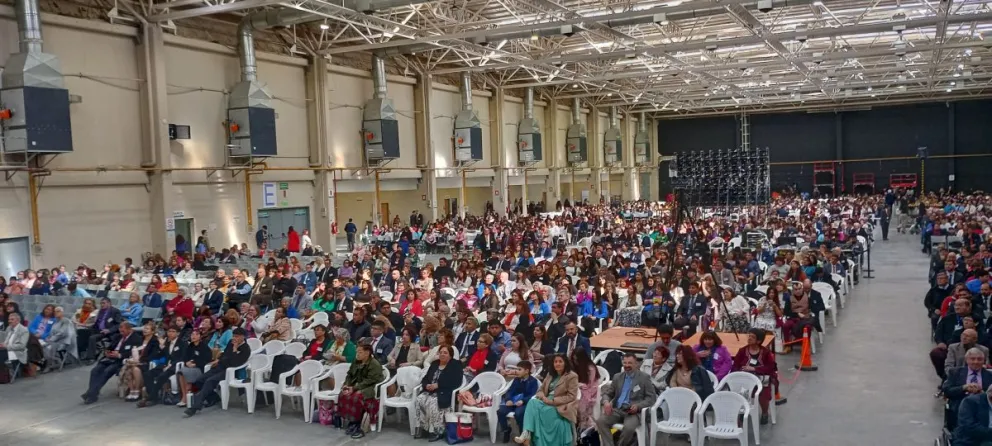 "¡Prediquemos las Buenas Noticias!" es el lema de la Asamblea de los Testigos de Jehová que finaliza el domingo