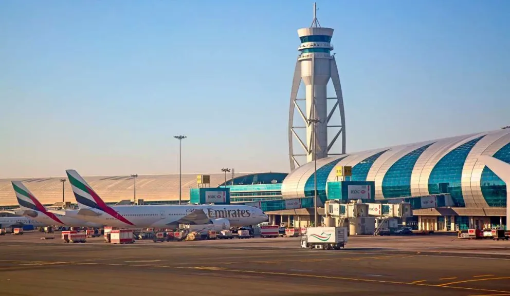 Dubai instalará más de 60 mil paneles solares en sus aeropuertos