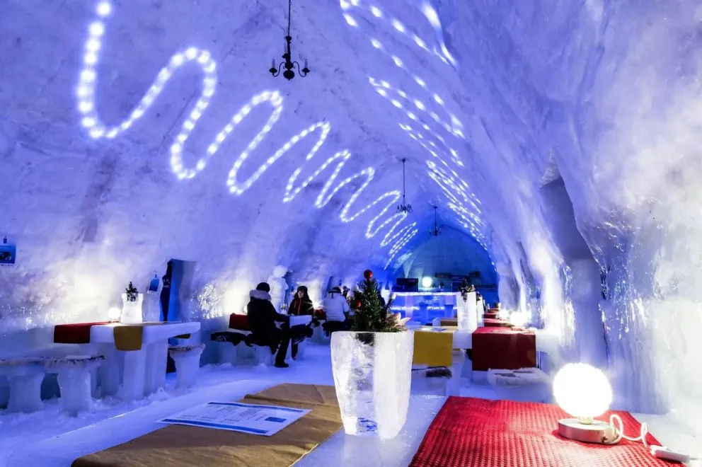 Suecia convoca al turismo con un exclusivo hotel de hielo y nieve
