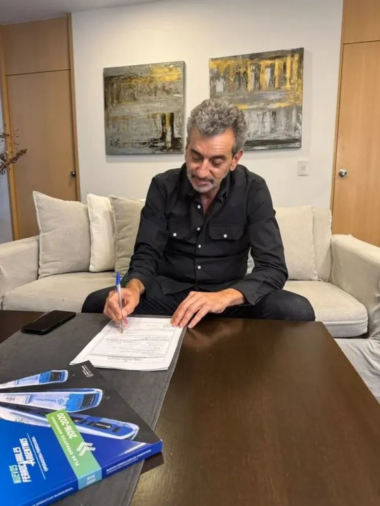 Randazzo renunció al PJ: "No estoy dispuesto a participar de una monarquía"
