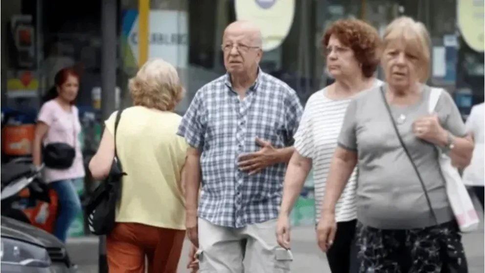 Con las nuevas medidas de Milei muchos dejarán de cobrar pensiones en octubre ¿A quiénes afecta?