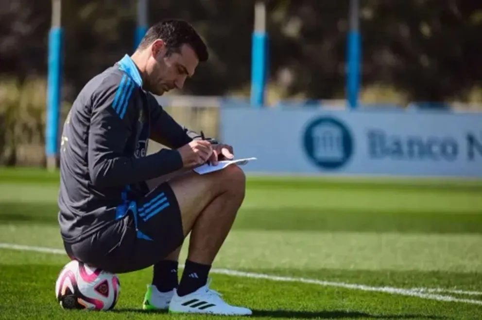 La Selección Argentina visita a Venezuela con Messi recuperado