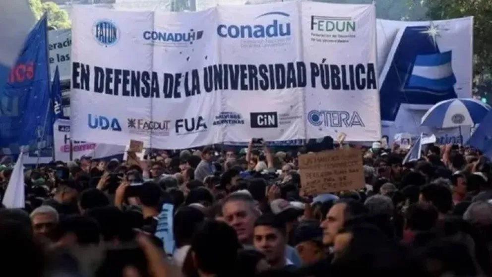 Convocaron a un paro total universitario para mañana