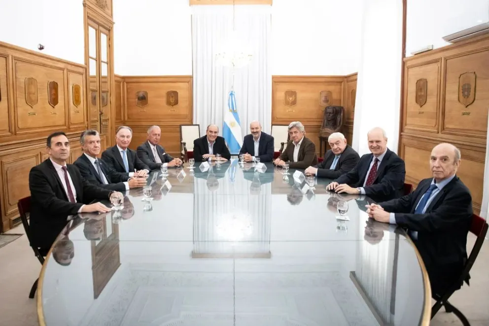 Francos recibió al G6 de empresarios y preparan reunión tripartita con la CGT
