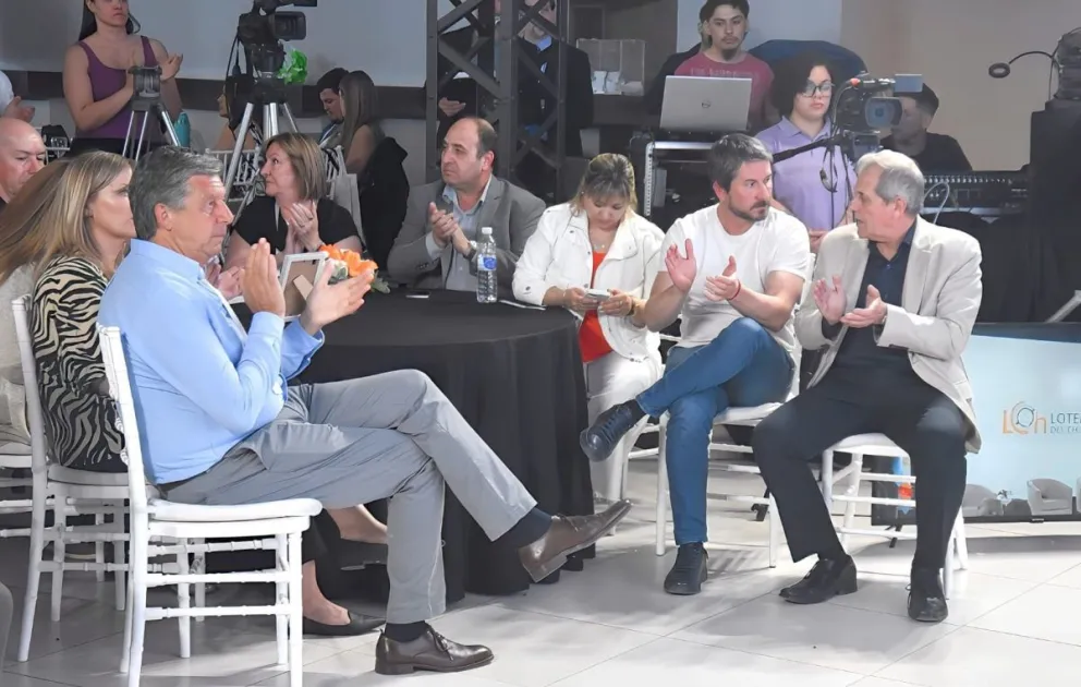 Merino acompañó la celebración del 65º aniversario de Lotería del Chubut
