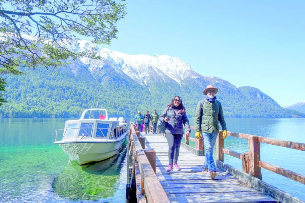 Operadores turísticos de Brasil recorrieron atractivos de Chubut