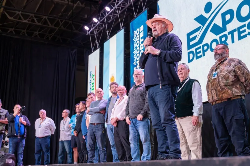 Hoy finalizó la Expo Deportes. En el cierre estuvieron  Diego Latorre y el periodista Emiliano Pinsón