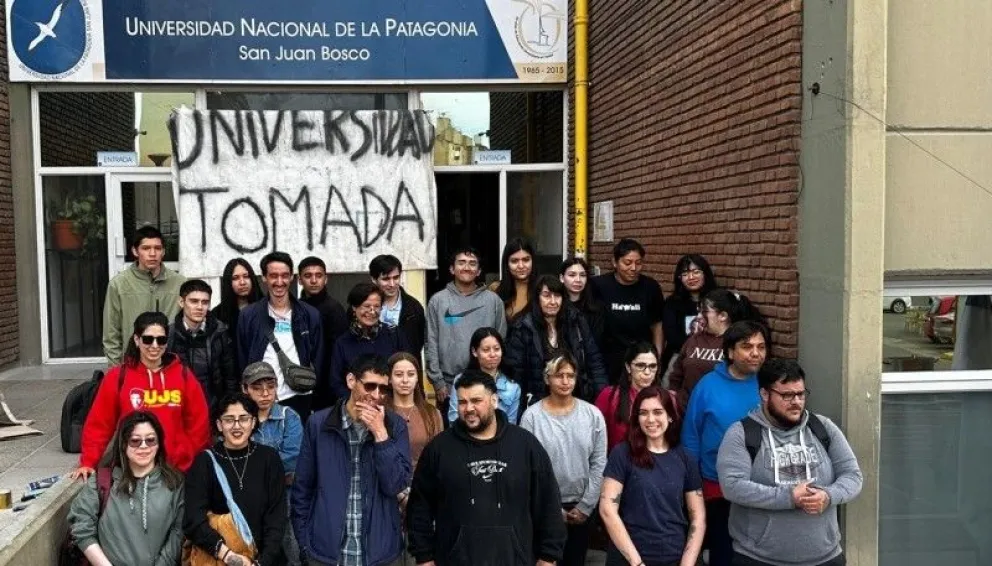 Estudiantes tomaron la UNPSJB en Trelew