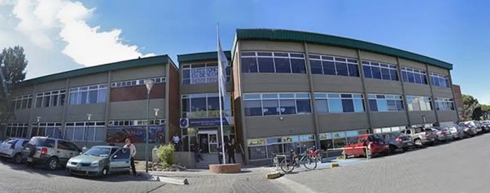 Estudiantes de Trelew se suman a la toma de universidades