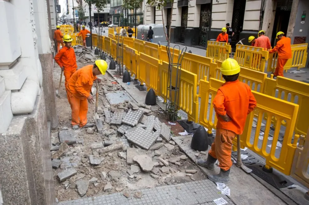 Los empleados pierden participación en el valor de producción de las empresas