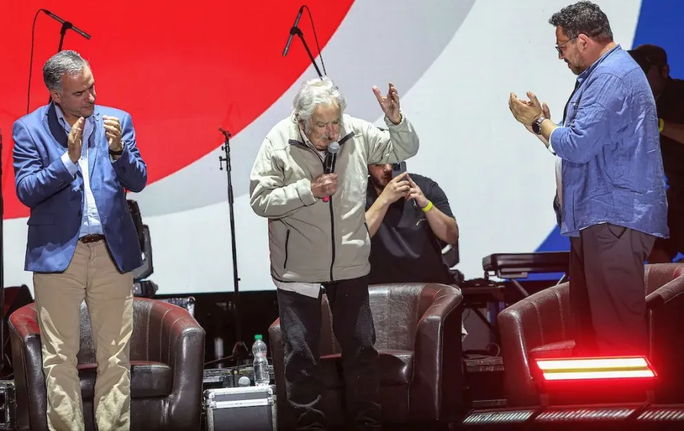 José Mujica reapareció en un acto electoral: “Soy un anciano que está muy cerca de emprender la retirada de donde no se vuelve”