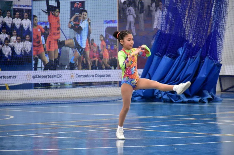 La gimnasia aeróbica y ritmos tuvieron un muestreo coreográfico