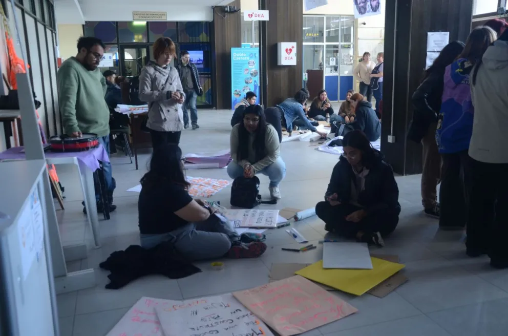 Universidad: esta semana habrá clases públicas y marcha de las antorchas