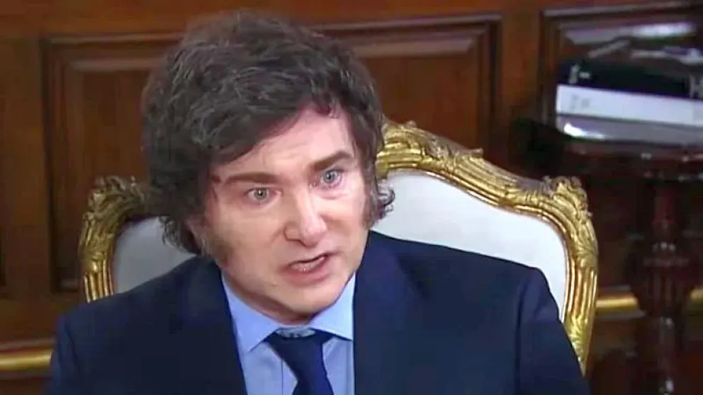 Ahora, Milei dice que “meterle el último clavo al cajón con Cristina adentro” era una metáfora