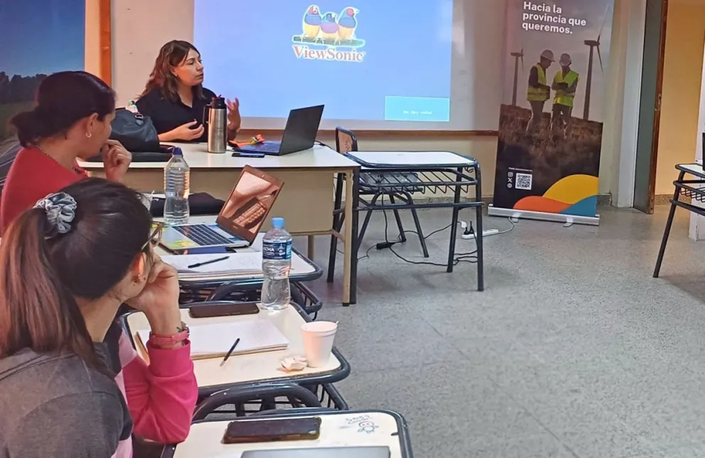 Río Mayo: Culminó el dictado de la capacitación docente “Transición Energética: Escuela y Comunidad”