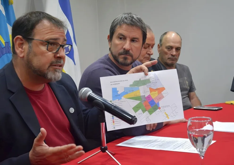 Licitación pública para pavimentar: “Lo hacemos porque lo necesitaban los vecinos de Trelew”, dijo Merino