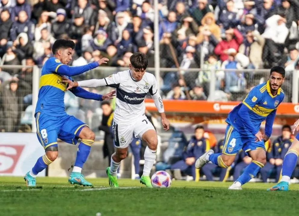 El Boca de Gago va por su primera victoria para meterse en semifinales