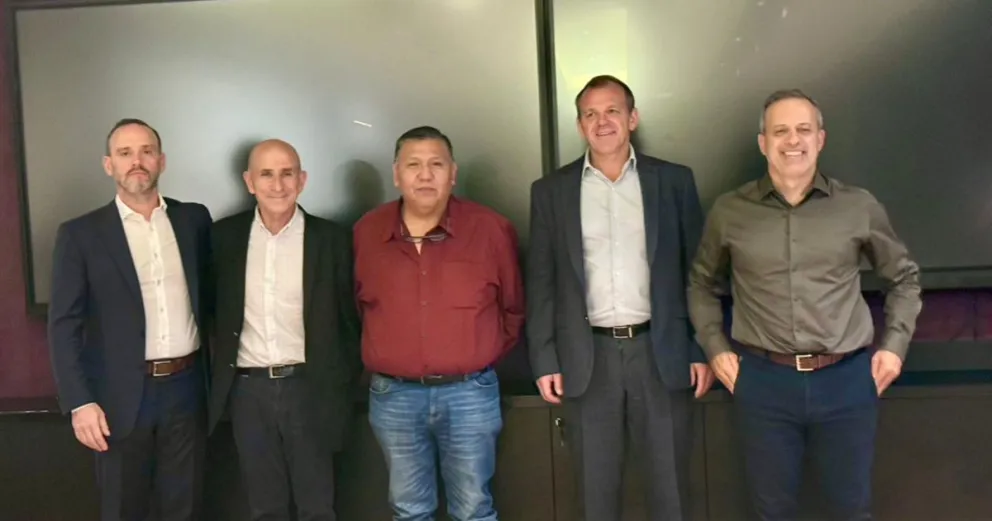 PAE y sindicatos petroleros acordaron la sostenibilidad operativa en Chubut
