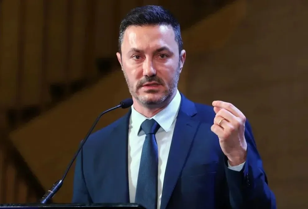 Luis Petri se pronuncia sobre el grave error en la mención de las Islas Malvinas: "Queremos echar al malnacido"