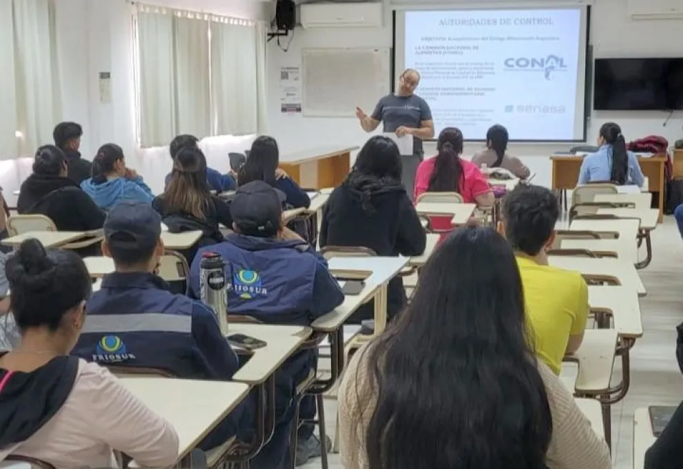 Nuevos Cursos para Emprendedores en la UTN Chubut: Diseño 3D y Manipulación de Alimentos