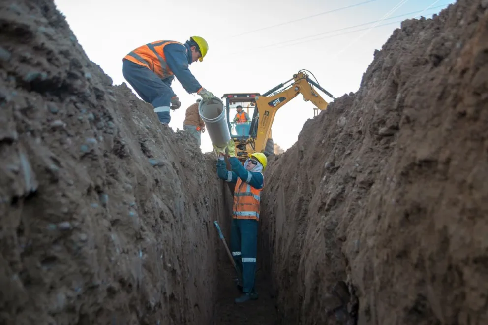 La SCPL realizó obras de redes cloacales para mejorar la urbanización y disminuir el impacto ambiental